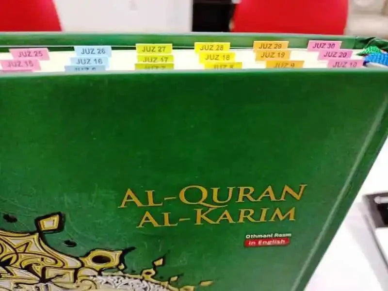 Maqdis A4 Large Al Quran Al Kareem Word - by - Word Translation Tajweed Colour Coded with 200 Tags of Verses + 30 Tags of Juz Green (Pre - Order) - Darussalam